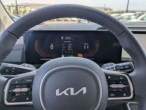 New 2026 Kia Carnival FWD image 29