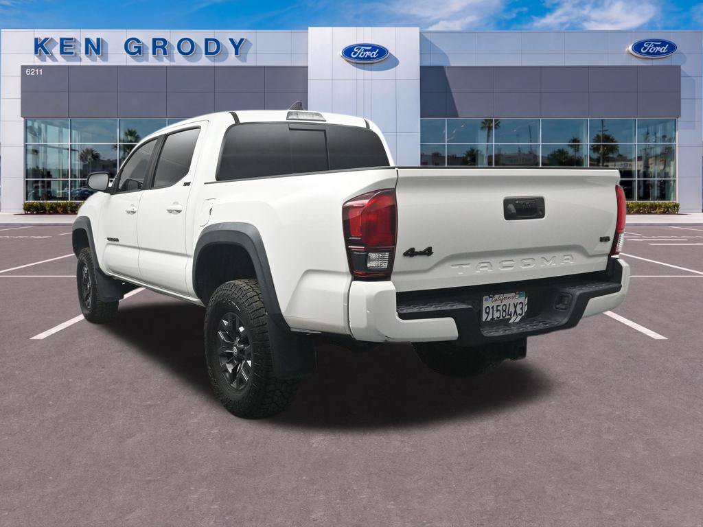 Used 2021 Toyota Tacoma SR5 w/ Trail Edition AWD/4WD image 8