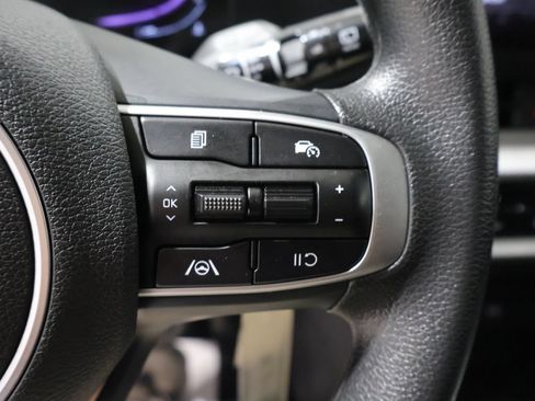 Used 2024 Kia Sportage LX AWD/4WD image 35