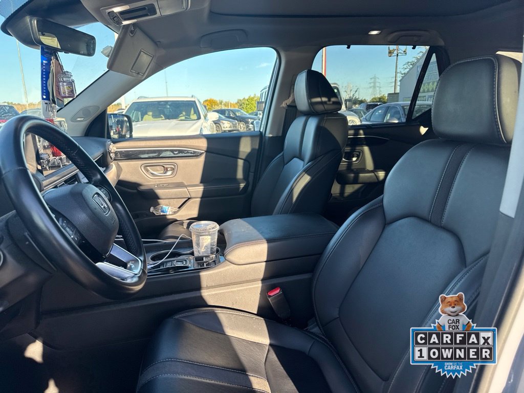 Used 2025 Honda Pilot Touring image 13