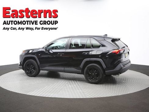 Used 2022 Toyota RAV4 LE AWD/4WD image 61