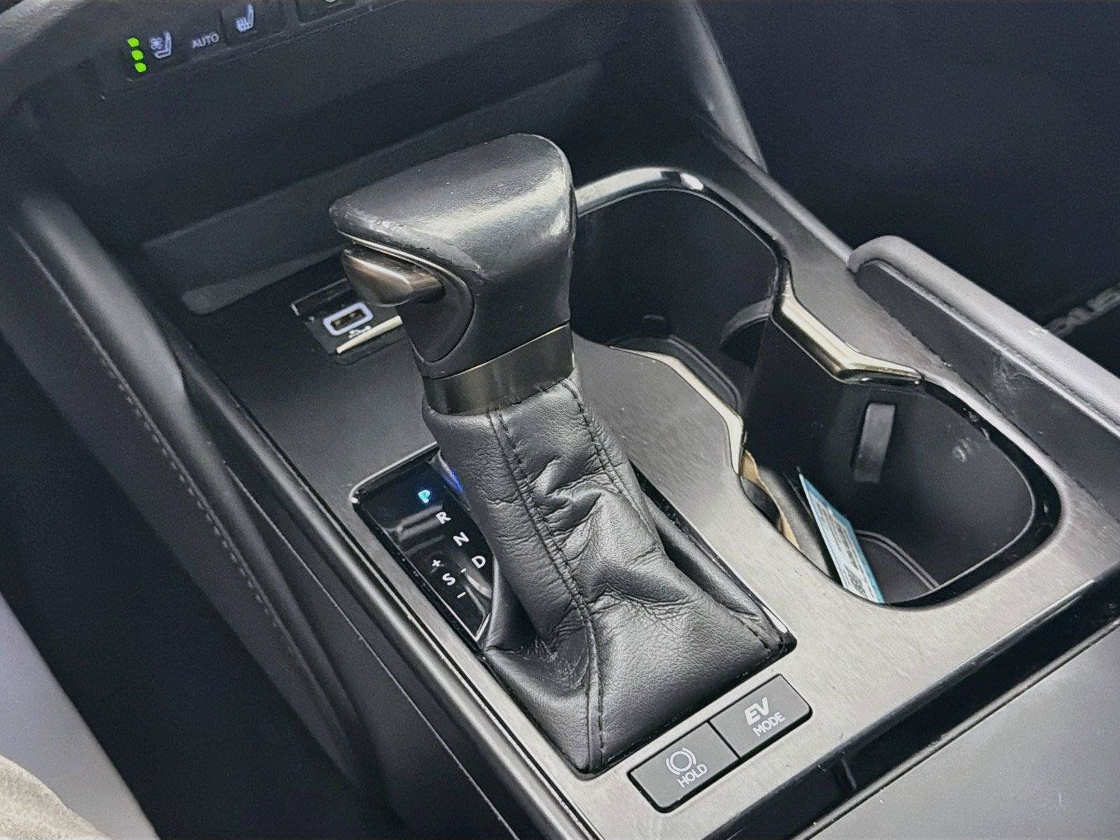 Used 2023 Lexus ES 300h Ultra Luxury w/ Accessory Package (Z2) FWD image 17