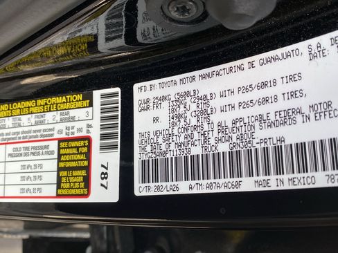 Used 2023 Toyota Tacoma Limited image 27