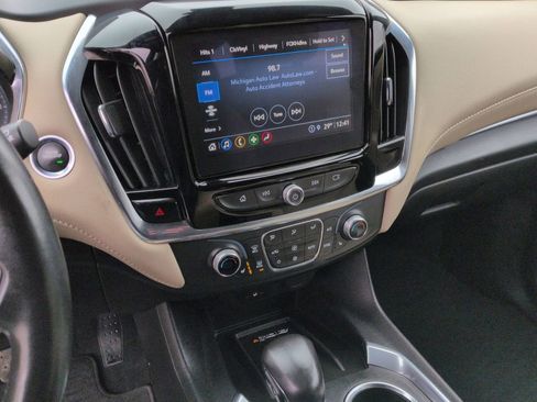 Used 2022 Chevrolet Traverse LT w/ LPO, Cargo Package image 31