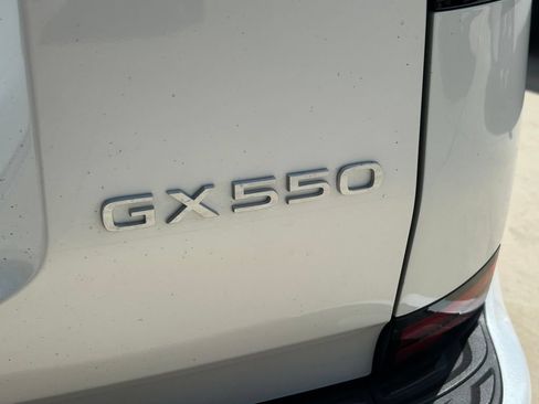 Used 2026 Lexus GX 550 w/ Accessory Package (2T) AWD/4WD image 13