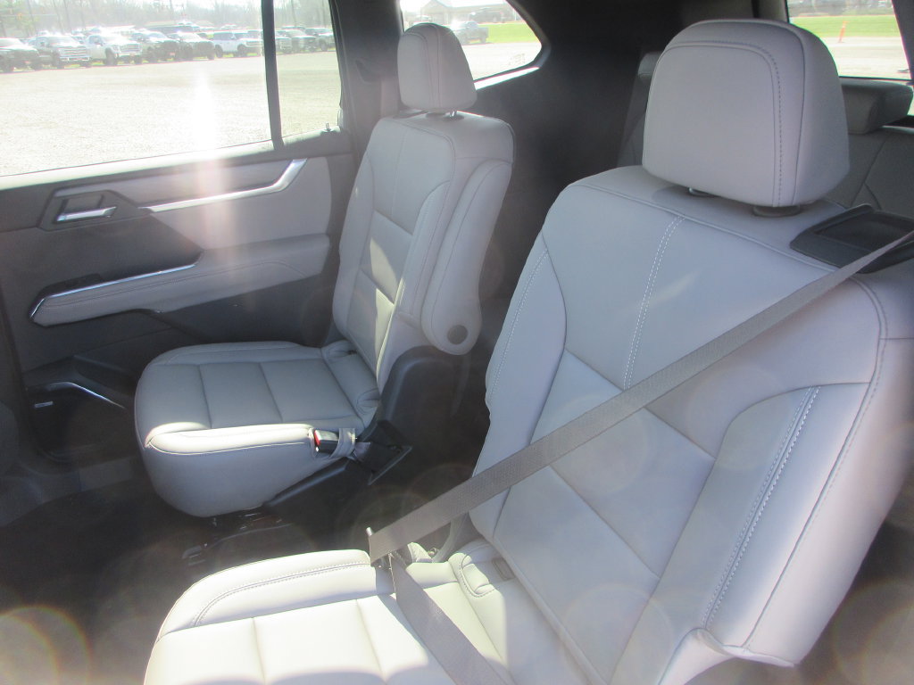 New 2026 GMC Acadia Elevation w/ Elevation Premium Package FWD image 13