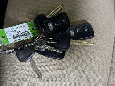 Used 2014 Hyundai Elantra SE w/ Option Group 02 FWD image 31