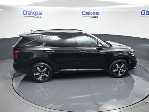 Certified 2023 Kia Sorento S image 54