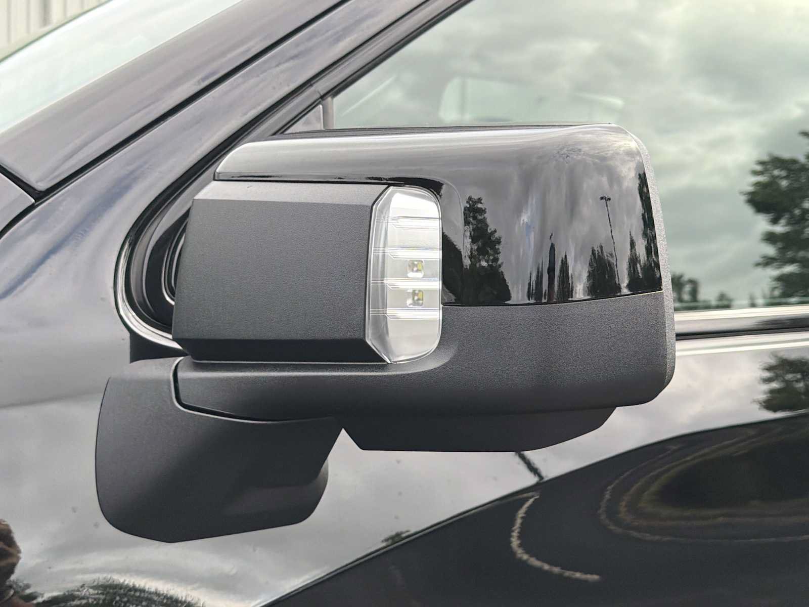 New 2026 GMC Sierra 1500 AT4 w/ AT4 Premium Package AWD/4WD image 36