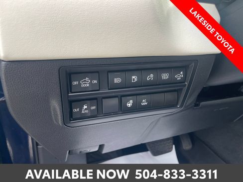 Used 2022 Toyota Tundra Capstone AWD/4WD image 29