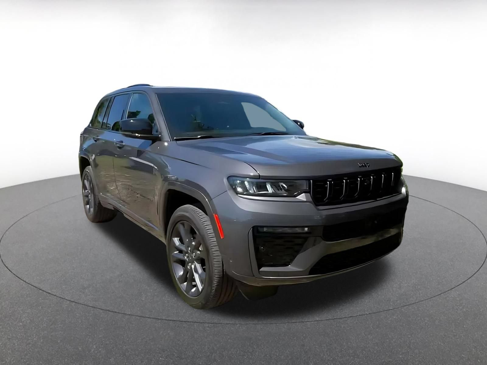 Used 2026 Jeep Grand Cherokee Limited AWD/4WD image 3