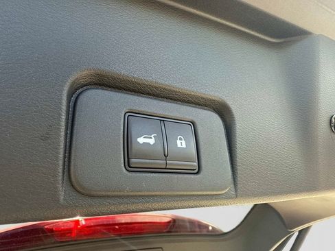Certified 2024 Nissan Rogue SV AWD/4WD image 7