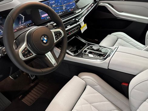 New 2026 BMW X5 sDrive40i w/ M Sport Package RWD image 4