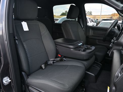 Used 2026 RAM 2500 Tradesman AWD/4WD image 33