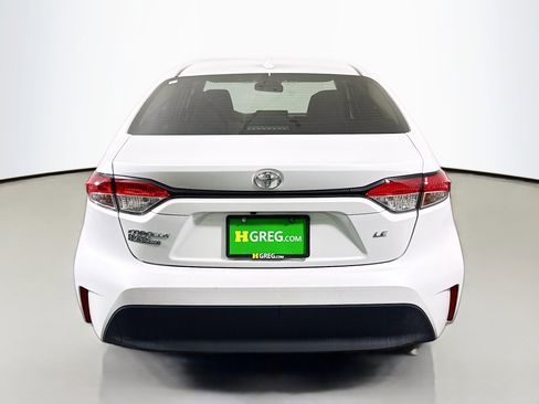 Used 2025 Toyota Corolla LE image 8