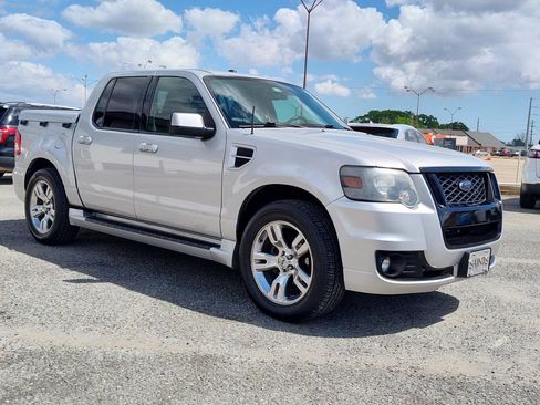 Used 2010 Ford Explorer Sport Trac Limited image 7