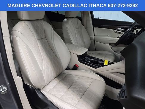 Used 2021 Buick Envision Avenir w/ Technology Package II FWD image 15
