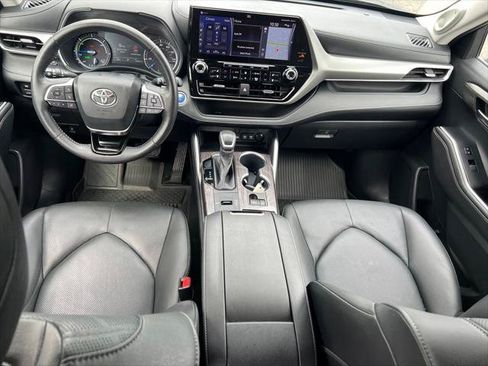 Certified 2020 Toyota Highlander Platinum AWD/4WD image 21