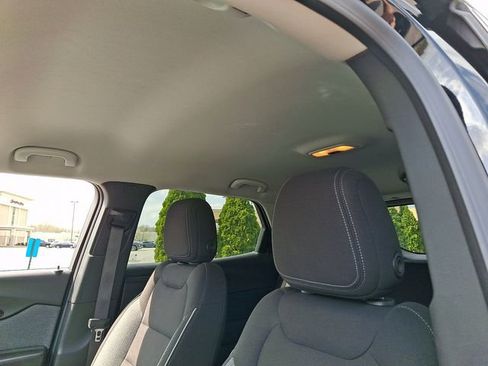 Used 2023 Chevrolet TrailBlazer LT w/ Convenience Package image 13