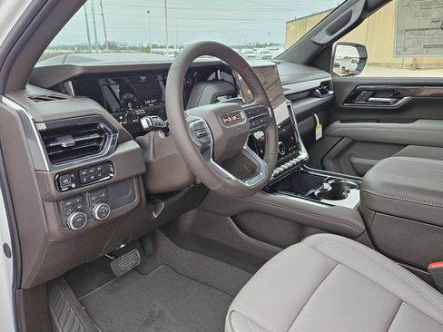 New 2026 GMC Yukon XL Elevation image 10