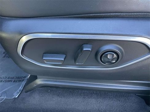 Used 2022 Jeep Wagoneer Series II w/ Premium Group I image 12