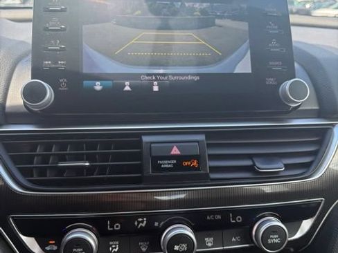 Used 2022 Honda Accord Sport image 13