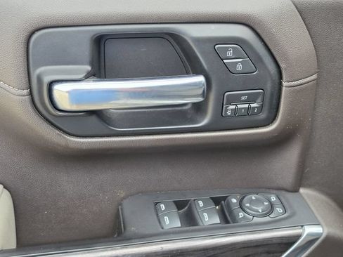 Used 2020 Chevrolet Silverado 1500 LTZ w/ LTZ Convenience Package AWD/4WD image 19