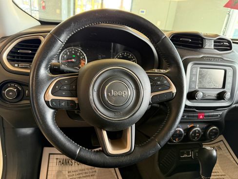 Used 2016 Jeep Renegade Limited FWD image 14