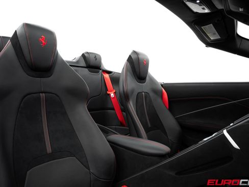 Used 2026 Ferrari Roma Spider RWD image 40