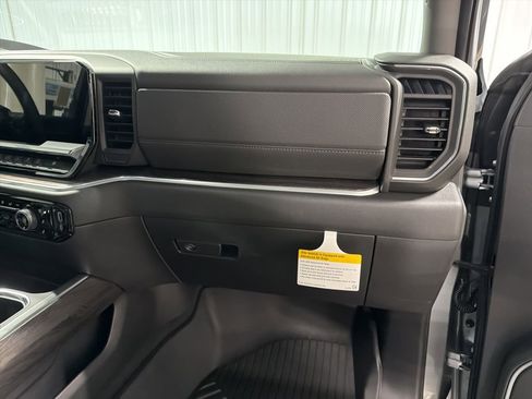 New 2026 Chevrolet Silverado 1500 LTZ w/ LTZ Premium Package AWD/4WD image 24