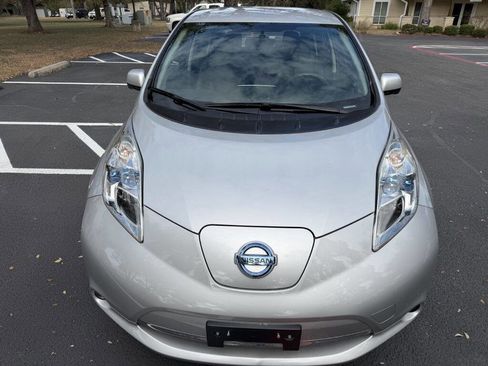 Used 2015 Nissan Leaf SL w/ Premium Package image 8
