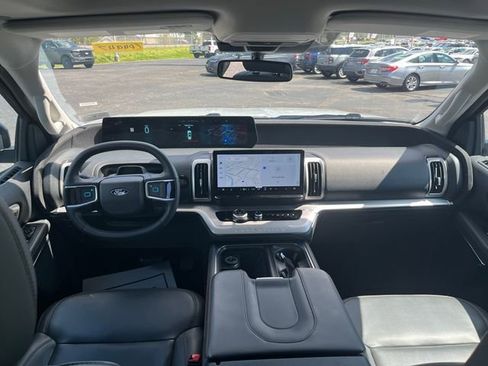 Used 2025 Ford Expedition Max Active image 37