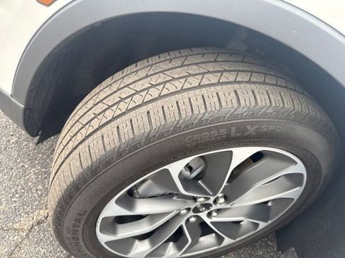 Used 2023 Lincoln Nautilus Reserve image 33