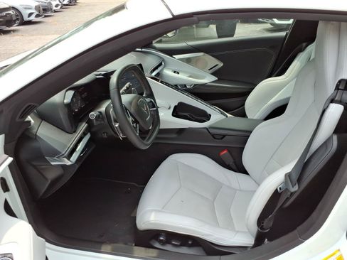Used 2022 Chevrolet Corvette Stingray Preferred Cpe w/ Battery Protection Package RWD image 15
