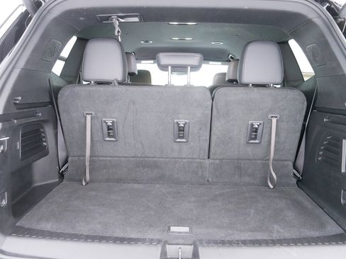 Certified 2025 Buick Enclave Preferred image 18