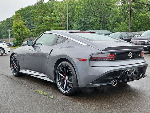 Used 2024 Nissan Z Performance w/ Floor Mat Package RWD image 4