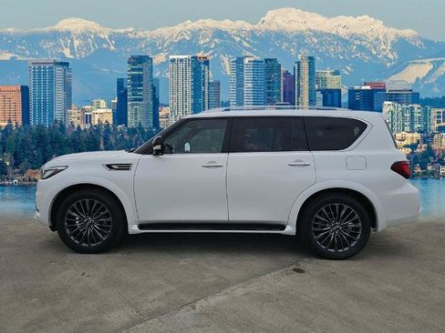 Certified 2024 INFINITI QX80 Sensory AWD/4WD image 4
