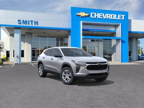 New 2026 Chevrolet Trax LS image 1