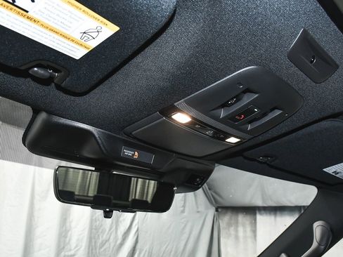 Used 2025 Nissan Armada Platinum Reserve AWD/4WD image 42