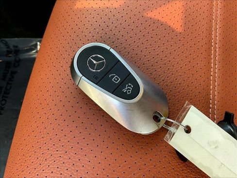 Used 2023 Mercedes-Benz C 300 Sedan image 36