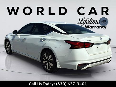 Used 2020 Nissan Altima 2.5 SV image 10