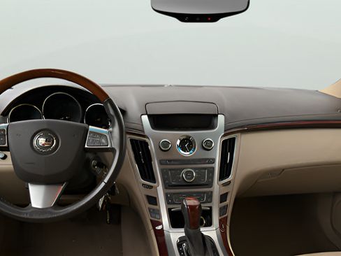Used 2011 Cadillac CTS Luxury RWD image 9