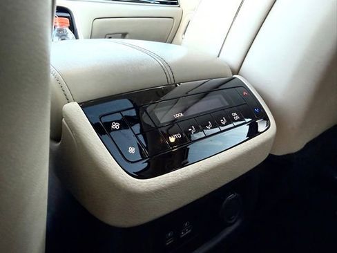 Certified 2023 INFINITI QX60 Luxe w/ Performance Audio Package image 14