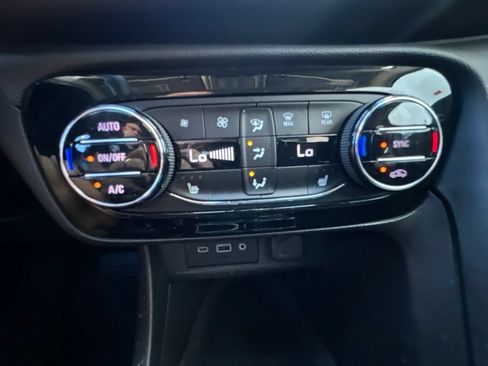 Used 2021 Buick Encore GX Select FWD image 26