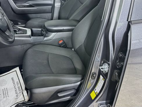 Used 2025 Toyota RAV4 LE FWD image 22
