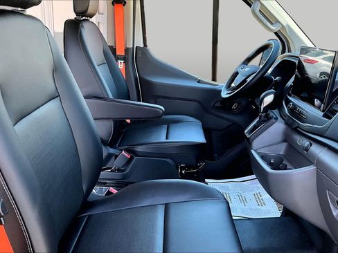 Certified 2025 Ford Transit 250 Low Roof AWD w/ Fleet Safety Package image 9