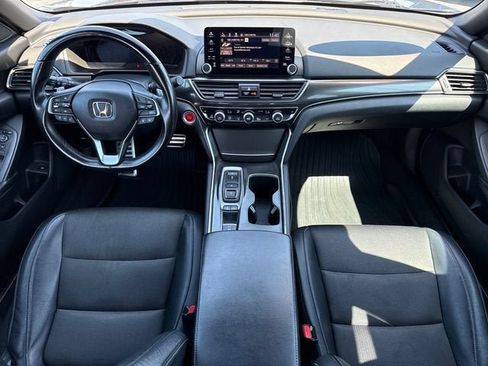 Used 2018 Honda Accord Sport image 12