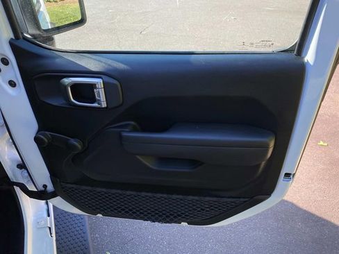 Used 2023 Jeep Wrangler Sport image 36