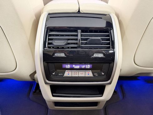 Used 2019 BMW X5 xDrive40i w/ M Sport Package AWD/4WD image 56