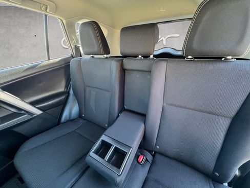 Used 2017 Toyota RAV4 XLE image 22